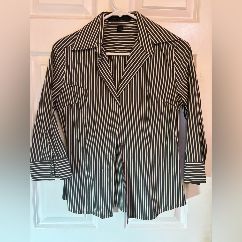 Express Design Studio V Neck Striped Button Down Blouse XS